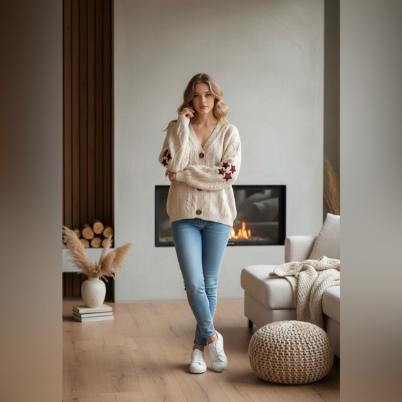 Taylor Swift Sweaters - Taylor Swift Taylors Version Red Album Cardigan Size M/L,  pre-owned